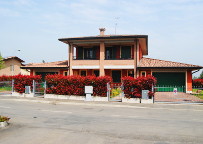 CASA UNIFAMILIARE