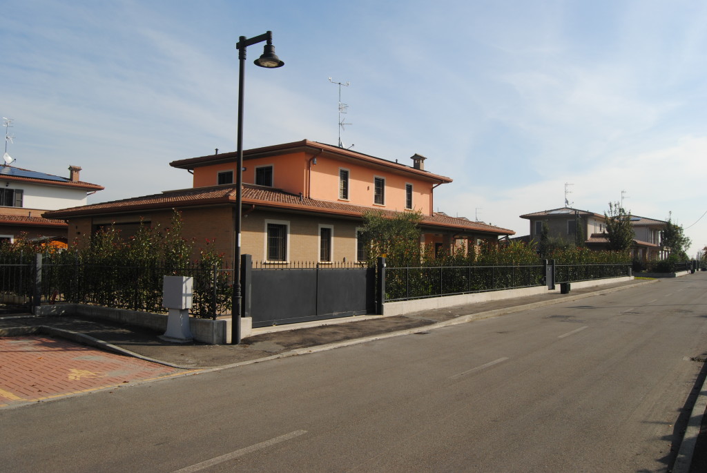 CASA UNIFAMILIARE 5