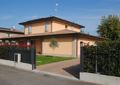 CASA UNIFAMILIARE 4